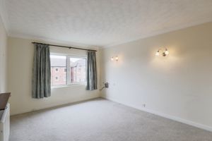 LIVING ROOM- click for photo gallery